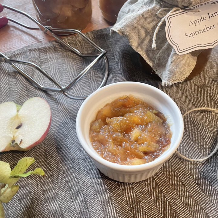 How to Make Apple Jam with Fresh Apples (Easy Recipe)