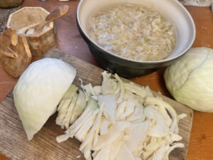 Cabbage on a chopping board.